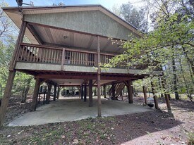 32 Osprey Cir in Crawfordville, FL - Building Photo