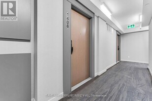 370 Martha St in Burlington, ON - Building Photo