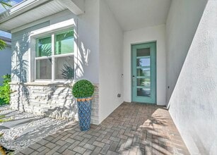 14185 SW Daphne St in Port St. Lucie, FL - Building Photo - Building Photo