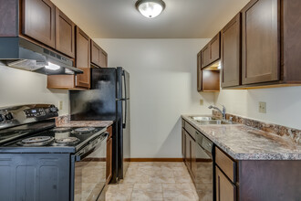 Westchester Apartments in Kenosha, WI - Foto de edificio - Interior Photo