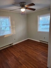 306 Commerce St in Hurlock, MD - Foto de edificio - Building Photo