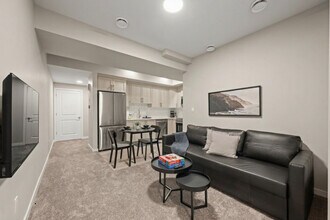 8664 Edgemont Link NW in Edmonton, AB - Building Photo - Building Photo
