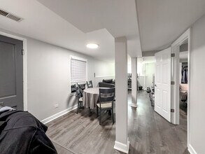 2523 N California Ave in Chicago, IL - Building Photo - Building Photo