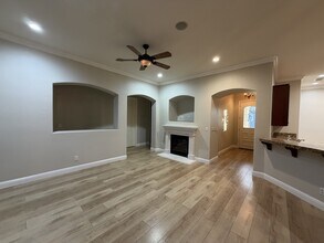 1706 Guildford Way in Plumas Lake, CA - Building Photo - Building Photo