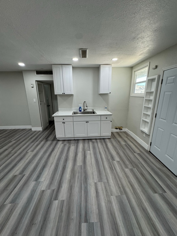 251 Juniper St in Barstow, CA - Building Photo - Building Photo
