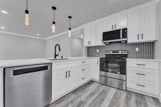 38 Flanders A in Delray Beach, FL - Building Photo - Building Photo