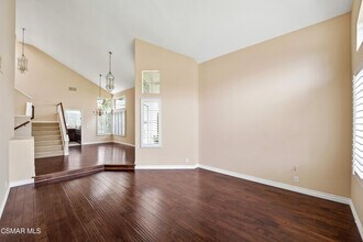 751 Trousdale St in Oak Park, CA - Building Photo - Building Photo
