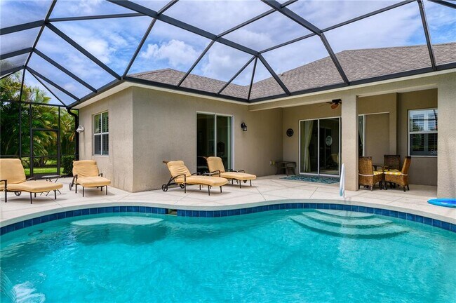 4720 Claremont Park Dr in Bradenton, FL - Building Photo - Building Photo