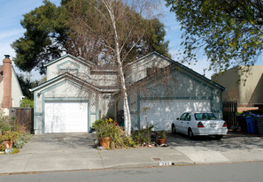 343-345 Lincoln St in Santa Rosa, CA - Building Photo