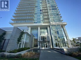 652 Whiting Way in Coquitlam, BC - Building Photo