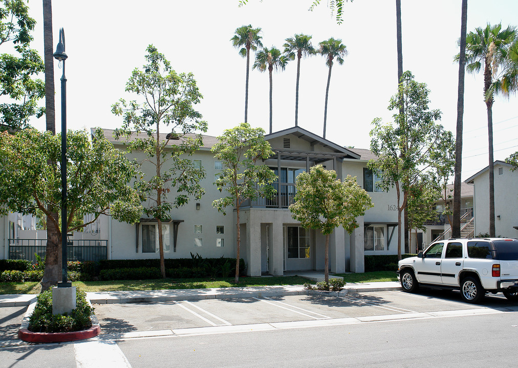 1624 S Calle Del Mar in Anaheim, CA - Foto de edificio