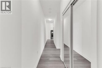 460 Dundas St E in Hamilton, ON - Building Photo - Building Photo