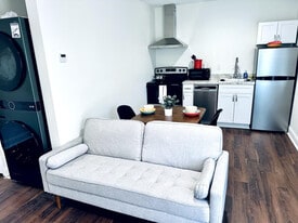 86 Crest Ln in Greenville, SC - Building Photo