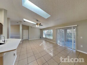 1381 Broken Pine Rd in Deltona, FL - Building Photo - Building Photo