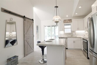 403 Avondale St-Unit -3.5 in Houston, TX - Building Photo - Building Photo