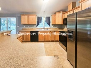 14280 Harpoon Pl SE in Olalla, WA - Building Photo - Building Photo