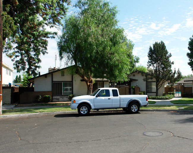 Casa De Anna Apartments in Fresno, CA - Foto de edificio - Building Photo