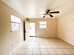 211 W Bobwhite Ln in Harker Heights, TX - Building Photo - Building Photo