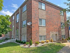 5468 Cologne Ave in St. Louis, MO - Building Photo - Building Photo