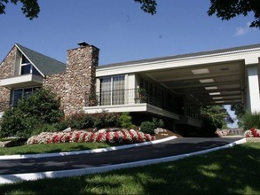 Retreat at Seven Trails in Ballwin, MO - Foto de edificio - Building Photo