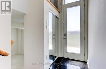 30 McClary's Way in Markham, ON - Building Photo - Building Photo