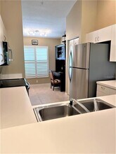 4640 Tower Hill Ln in Sarasota, FL - Building Photo - Building Photo
