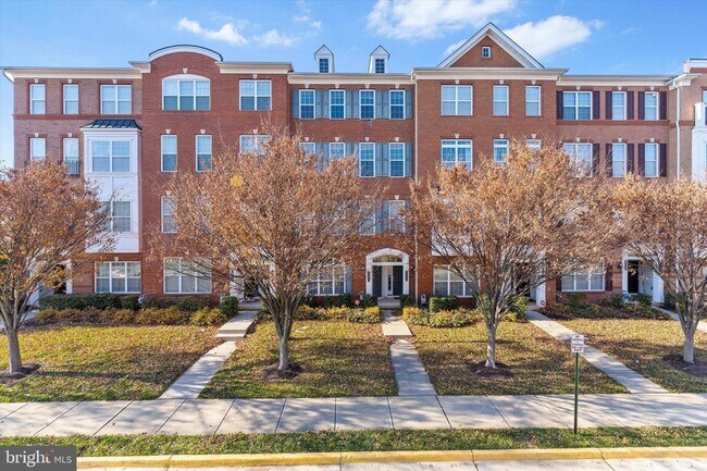 23483 Logans Ridge Terrace in Ashburn, VA - Foto de edificio - Building Photo