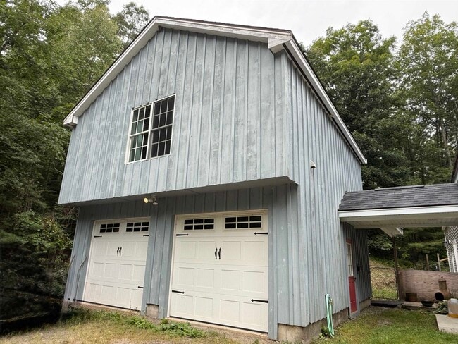 property at 93 Brentwood Rd