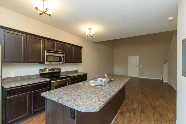 444 Welch in Ames, IA - Building Photo - Building Photo