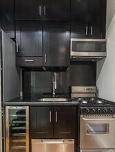 15 W 103rd St, Unit 4C in New York, NY - Building Photo - Building Photo