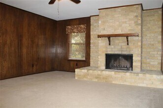 1204 Oakhill Dr in Plano, TX - Building Photo - Building Photo