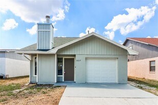 3217 Timberline Rd in Winter Haven, FL - Building Photo