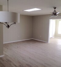 10319 W Deanne Dr in Sun City, AZ - Building Photo - Building Photo