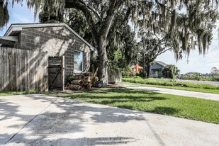 102 Neva Ave in Savannah, GA - Building Photo