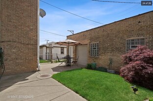 4952 N Menard Ave in Chicago, IL - Building Photo