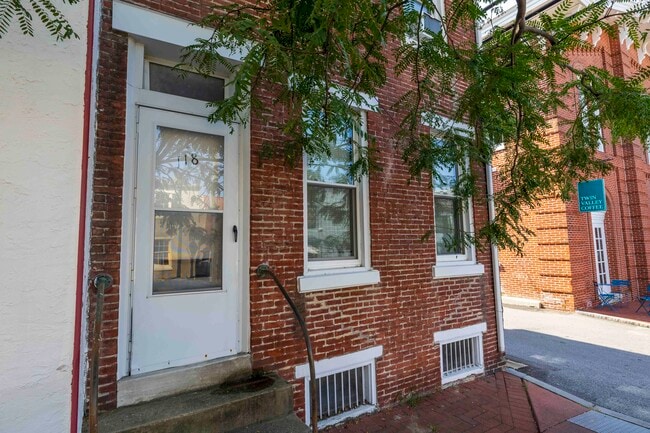 118 N Church St