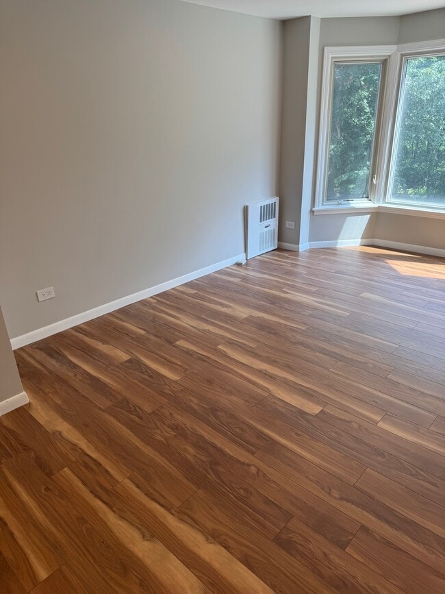 property at 2500 Windsor Mall