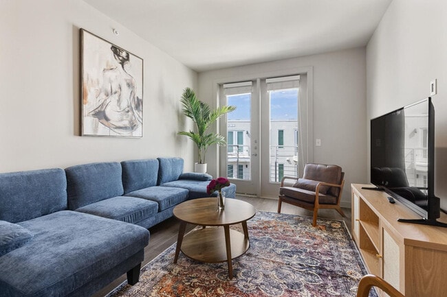 5820 1/2 Cameron Rd in Austin, TX - Building Photo - Building Photo