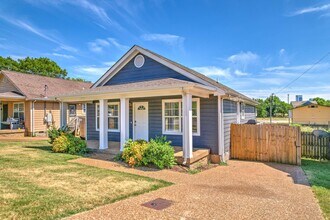226 Treutland Ave in Nashville, TN - Foto de edificio - Building Photo