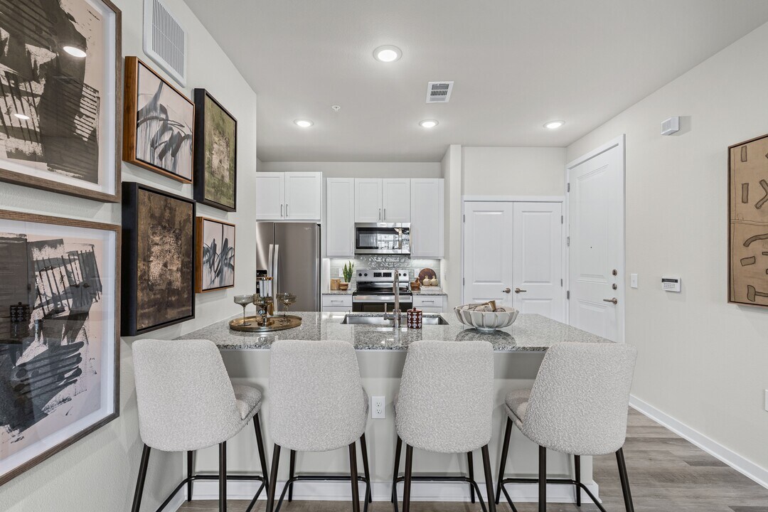 Alta Rayzor Ranch in Denton, TX - Building Photo