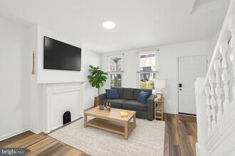 4447 N 19th St in Philadelphia, PA - Building Photo - Building Photo