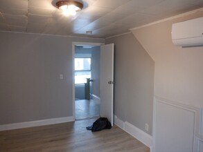 1127 Hyde Park Ave, Unit 3 in Boston, MA - Building Photo - Building Photo