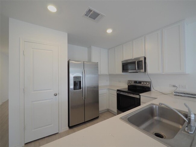 property at 337 Rancho Del Cielo Lp