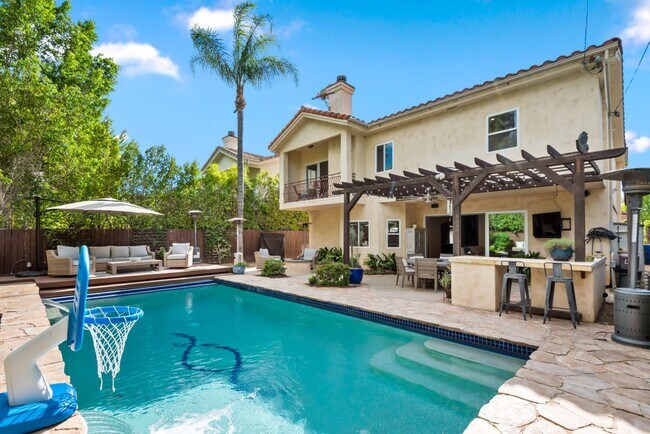 4724 Noble Ave in Los Angeles, CA - Building Photo - Building Photo