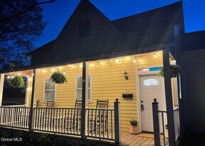 35 State St in Saratoga Springs, NY - Building Photo