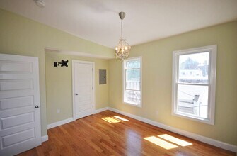 12 Cheever Ct, Unit 3 in Boston, MA - Building Photo - Building Photo