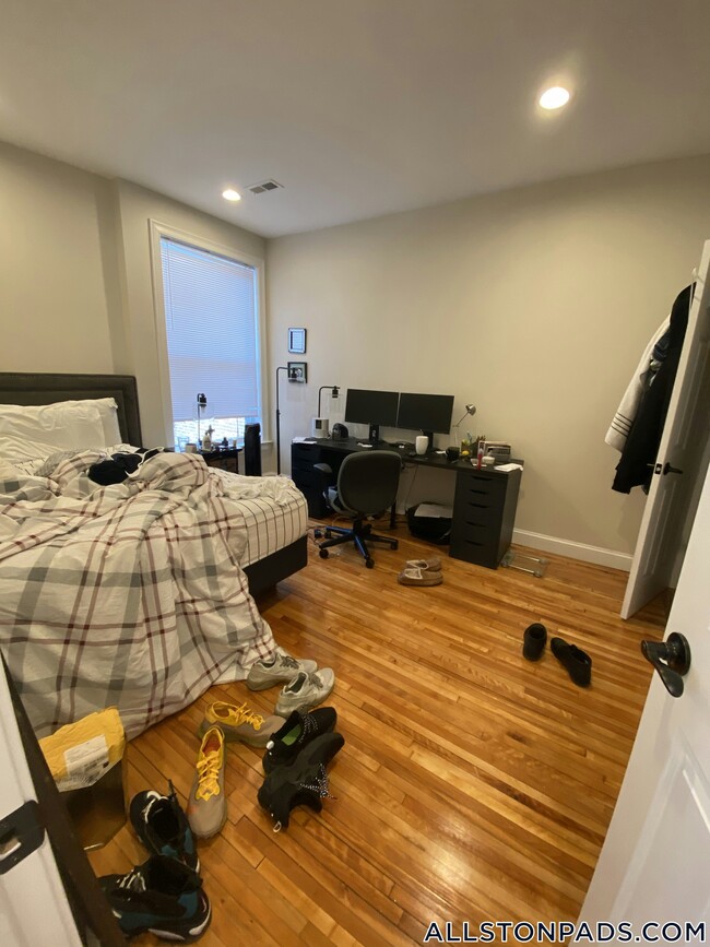 130 Glenville Ave