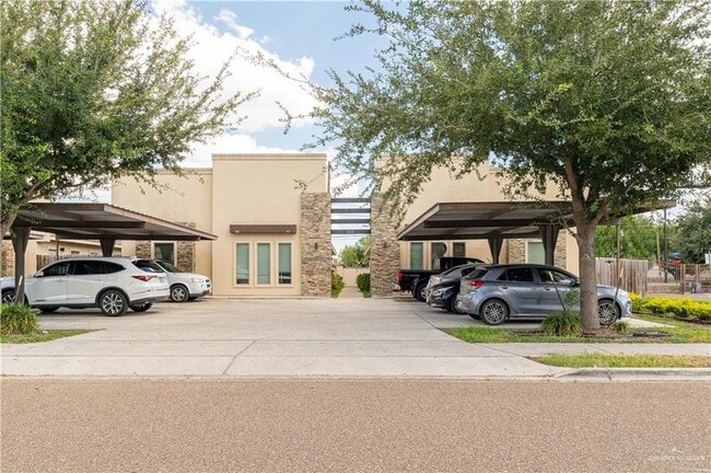 property at 15 Upas Dr