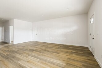 1705 Broad Ripple Ave in Indianapolis, IN - Foto de edificio - Building Photo