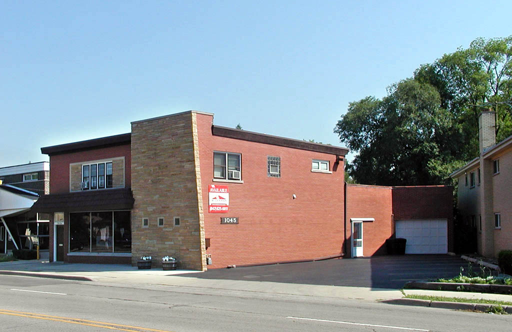 1045 N Northwest Hwy in Park Ridge, IL - Building Photo